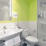 Mercure Centre Porte Du Luxembourg ホテル 4*