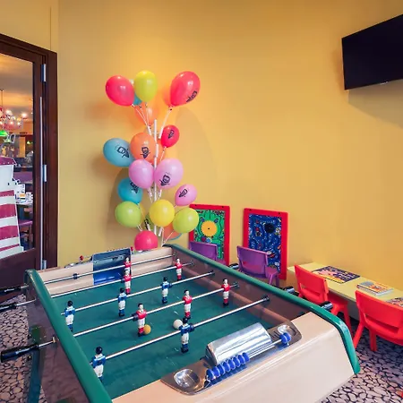 Mercure Centre Porte Du Luxembourg 4*