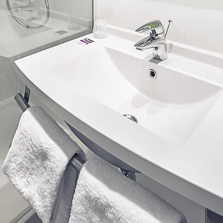 Mercure Centre Porte Du Luxembourg 4*