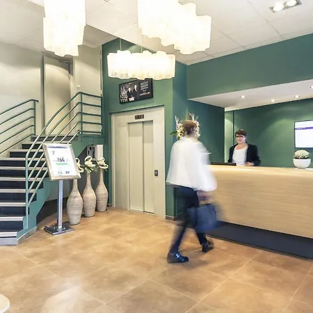 Mercure Centre Porte Du Luxembourg 4*