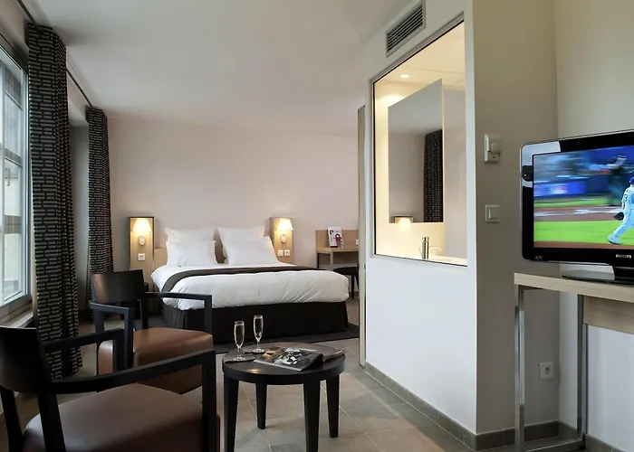 Mercure Centre Porte Du Luxembourg 4*